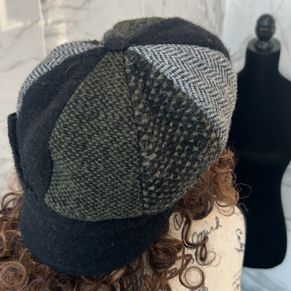 Complit By Marisa Made In Italy Hat View 6